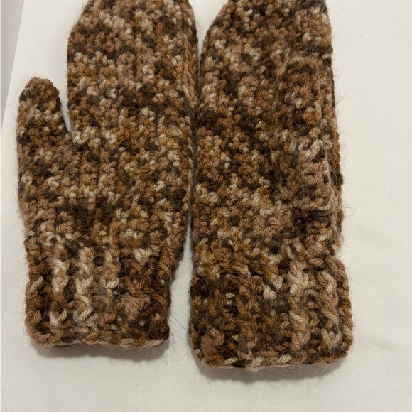 Stylish Knit Mittens Set - Picture 4 of 10